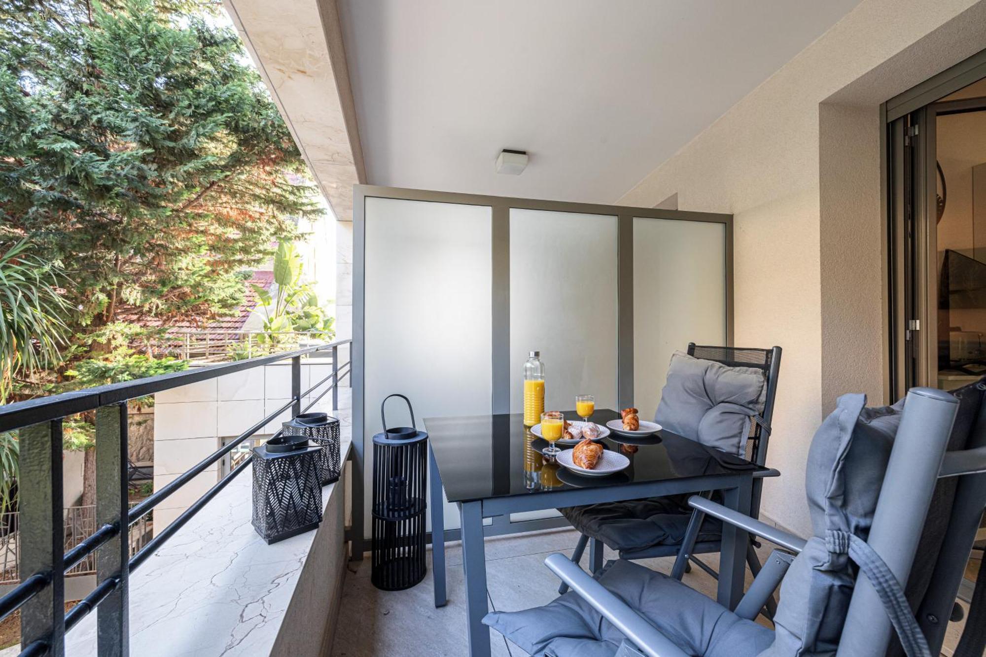 Studio Centre Terrasse Climatisation 50M Plage مينتون المظهر الخارجي الصورة