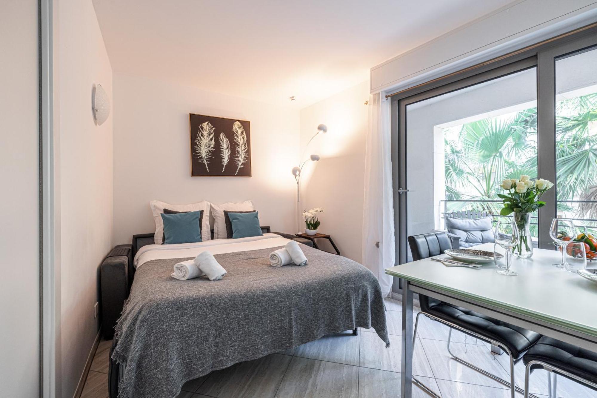 Studio Centre Terrasse Climatisation 50M Plage مينتون المظهر الخارجي الصورة