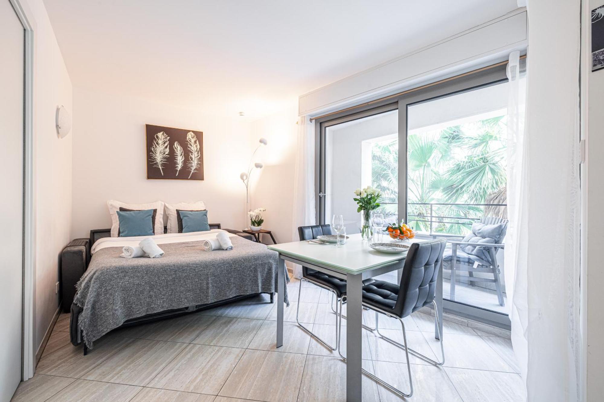 Studio Centre Terrasse Climatisation 50M Plage مينتون المظهر الخارجي الصورة